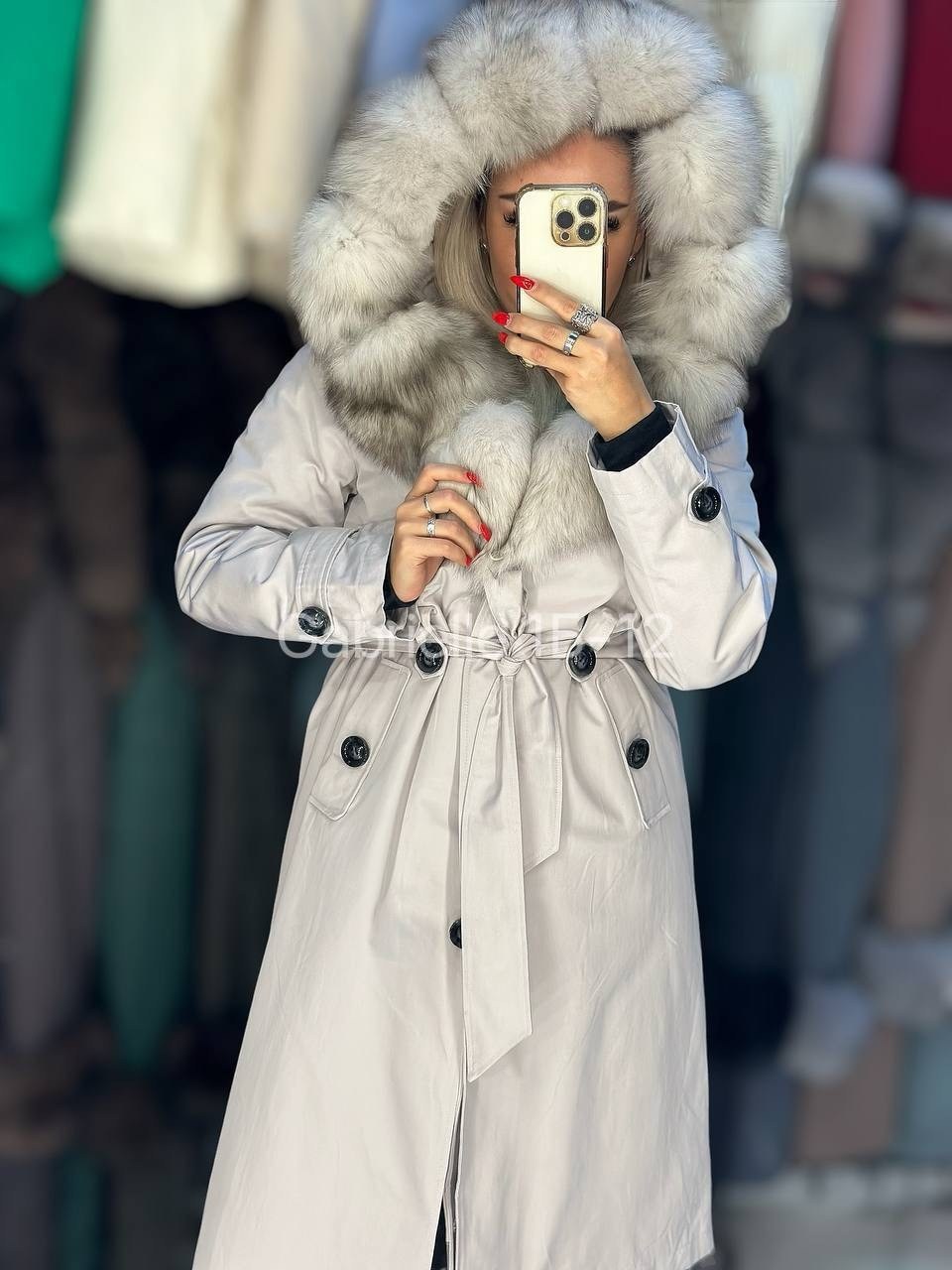 парка с натуральным мехом,парка с мехом,женская парка с мехом,пальто с мехом,парка тренч с натуральным мехом