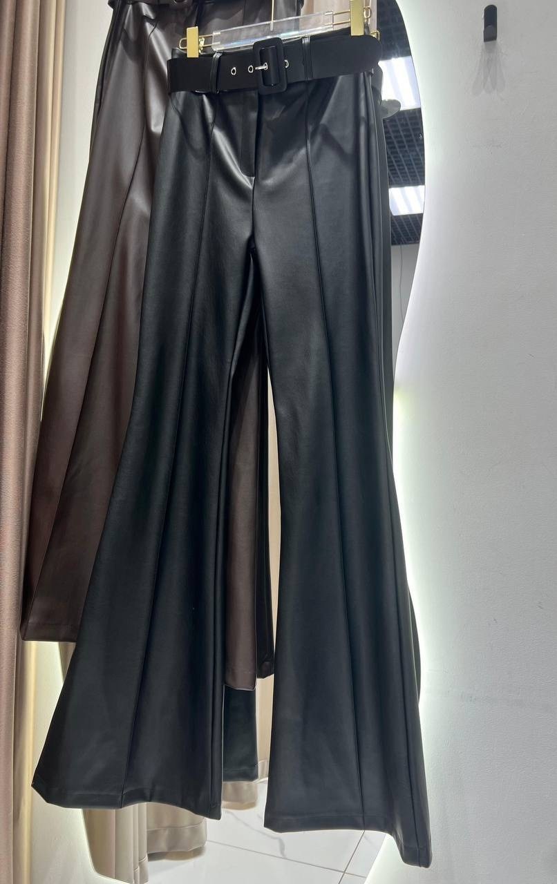 кожаные брюки женские,кожаные брюки,брюки клеш кожаные,брюки клеш экокожа,коричневые кожаные брюки