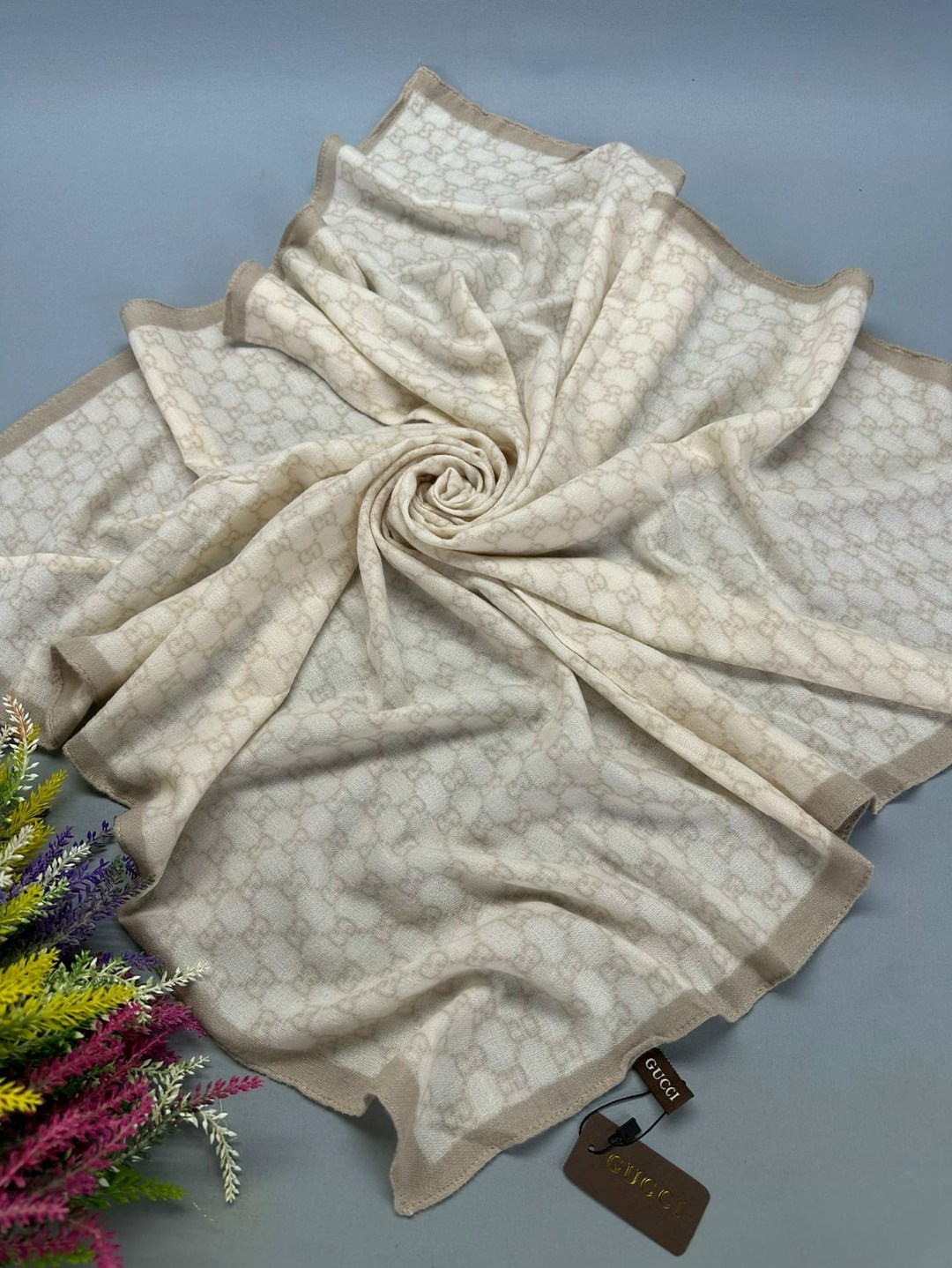 платок gucci,женский платок,брендовый платок,новинки платок,платки двусторонняя