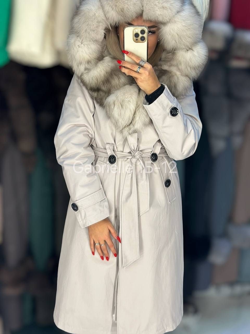 парка с натуральным мехом,парка с мехом,женская парка с мехом,пальто с мехом,парка тренч с натуральным мехом