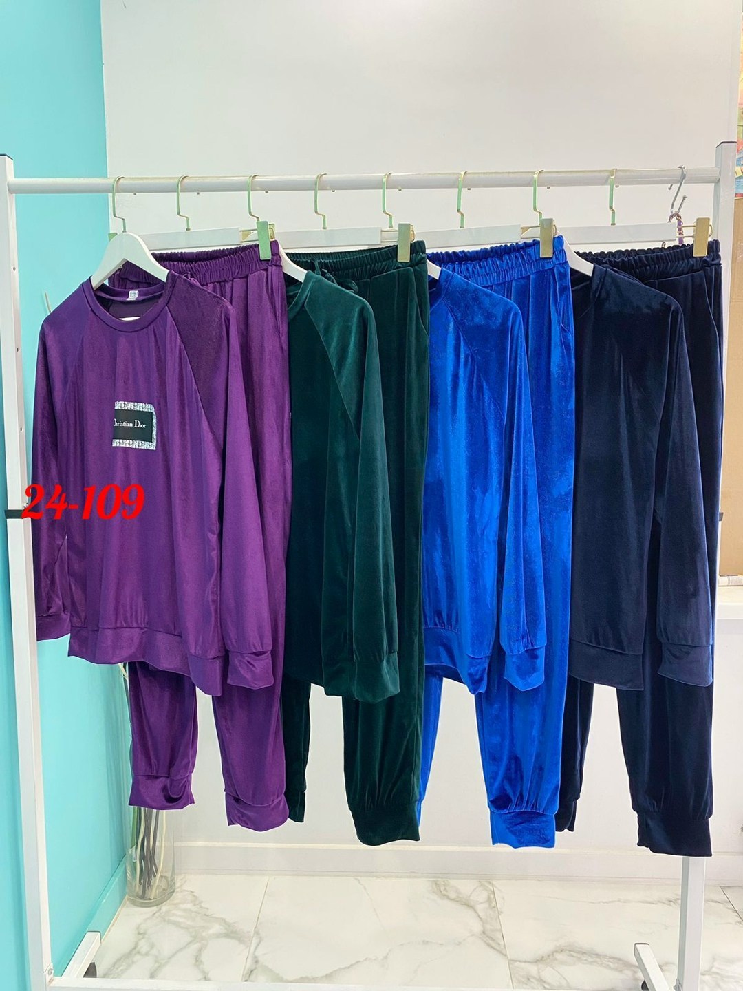 велюровый спортивный костюм женски,костюмы спортивные велюровые,костюм женский велюровый,велюровый спортивный костюм больших размеров,спортивный костюм женский велюровый