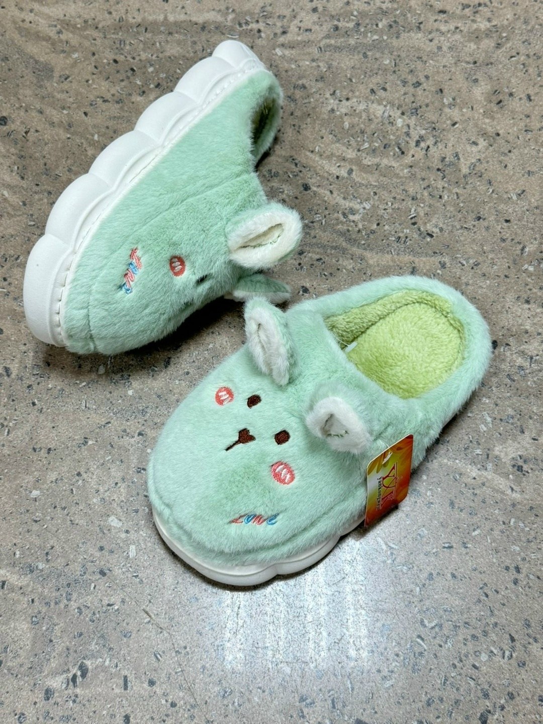 плюшевые тапочки,домашние тапочки,домашние тапочки плюшевые,домашние тапочки теплые,милые тапочки