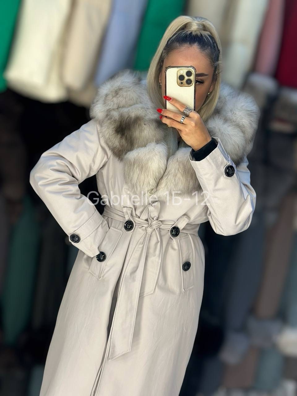 парка с натуральным мехом,парка с мехом,женская парка с мехом,пальто с мехом,парка тренч с натуральным мехом