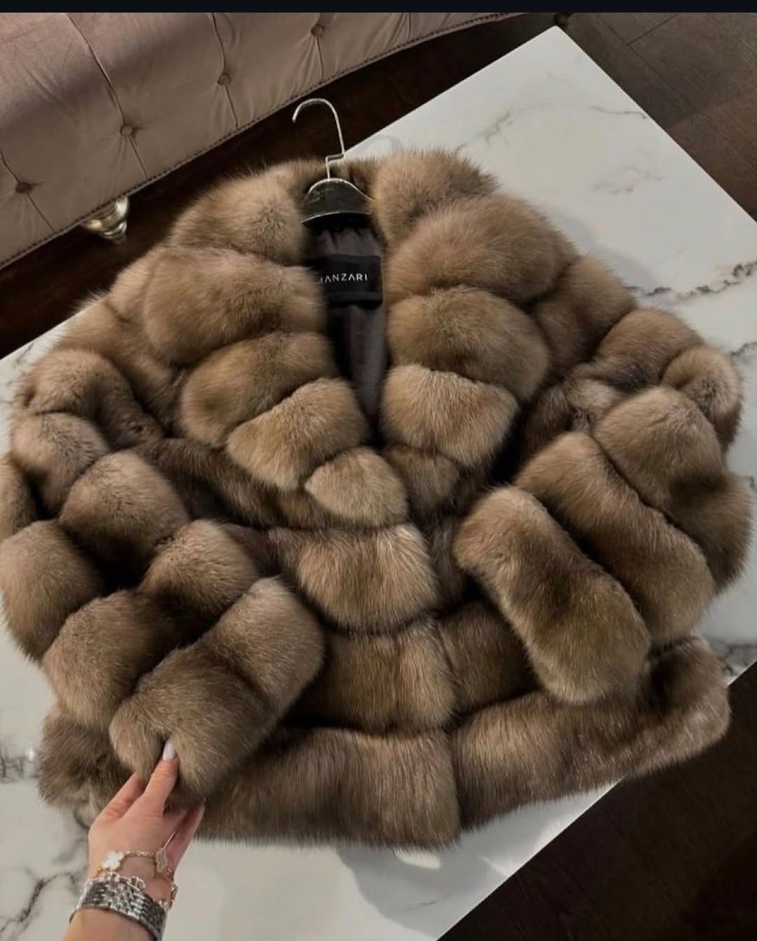 соболиная шуба,шуба из куницы под соболь,меховые изделия,шуба из соболя,шуба песец под соболь