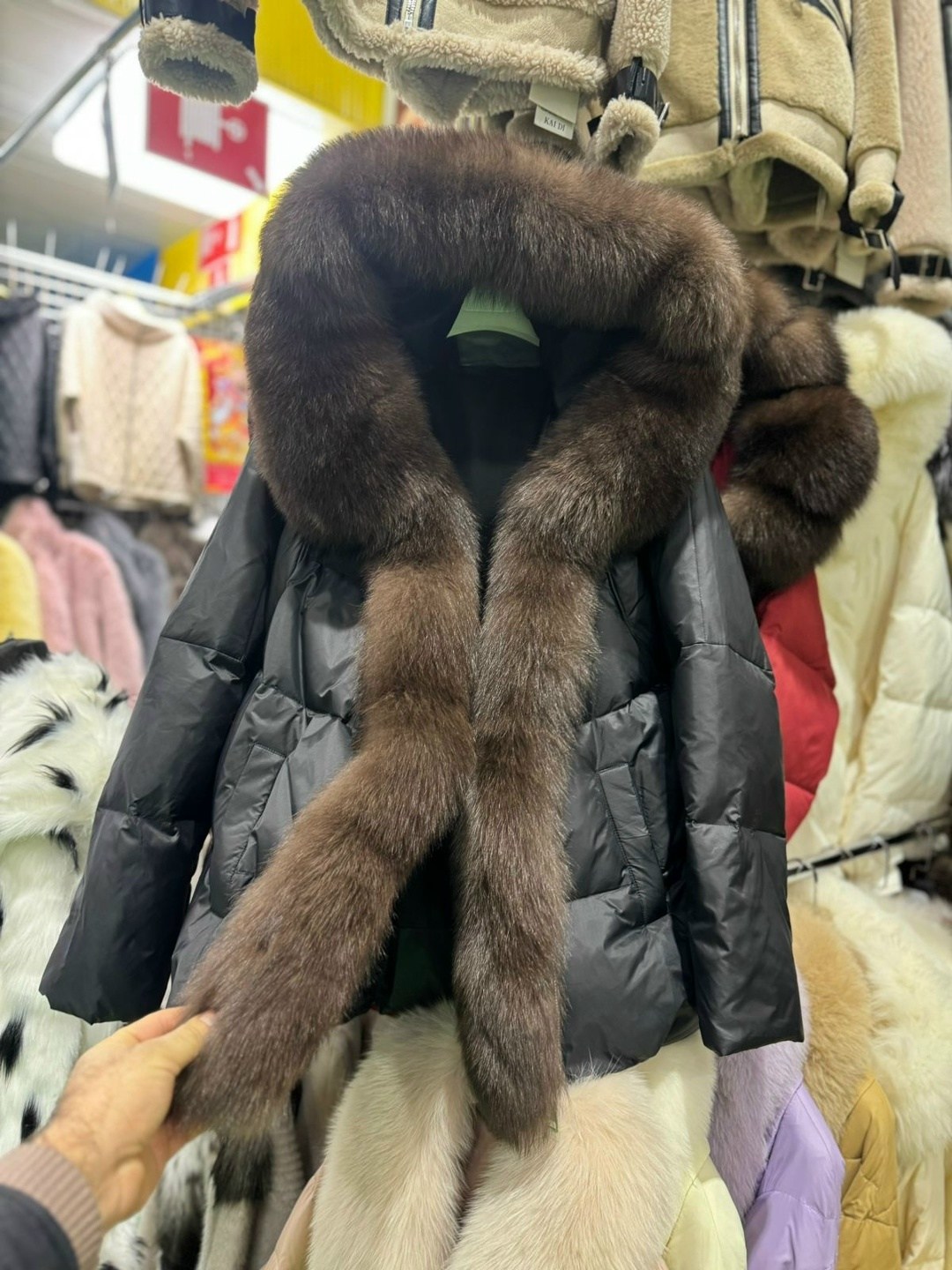 пуховики с натуральным мехом,пуховик повседневный,пуховик с мехом,пуховик женский с натуральным мехом,пуховик