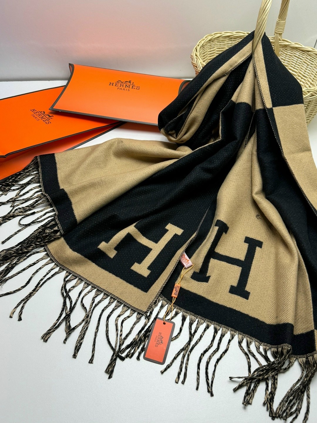 палантин кашемировый hermes,палантин hermes,палантин кашемировый двухсторонний,кашемировый палантин,женские кашемировые шарфы