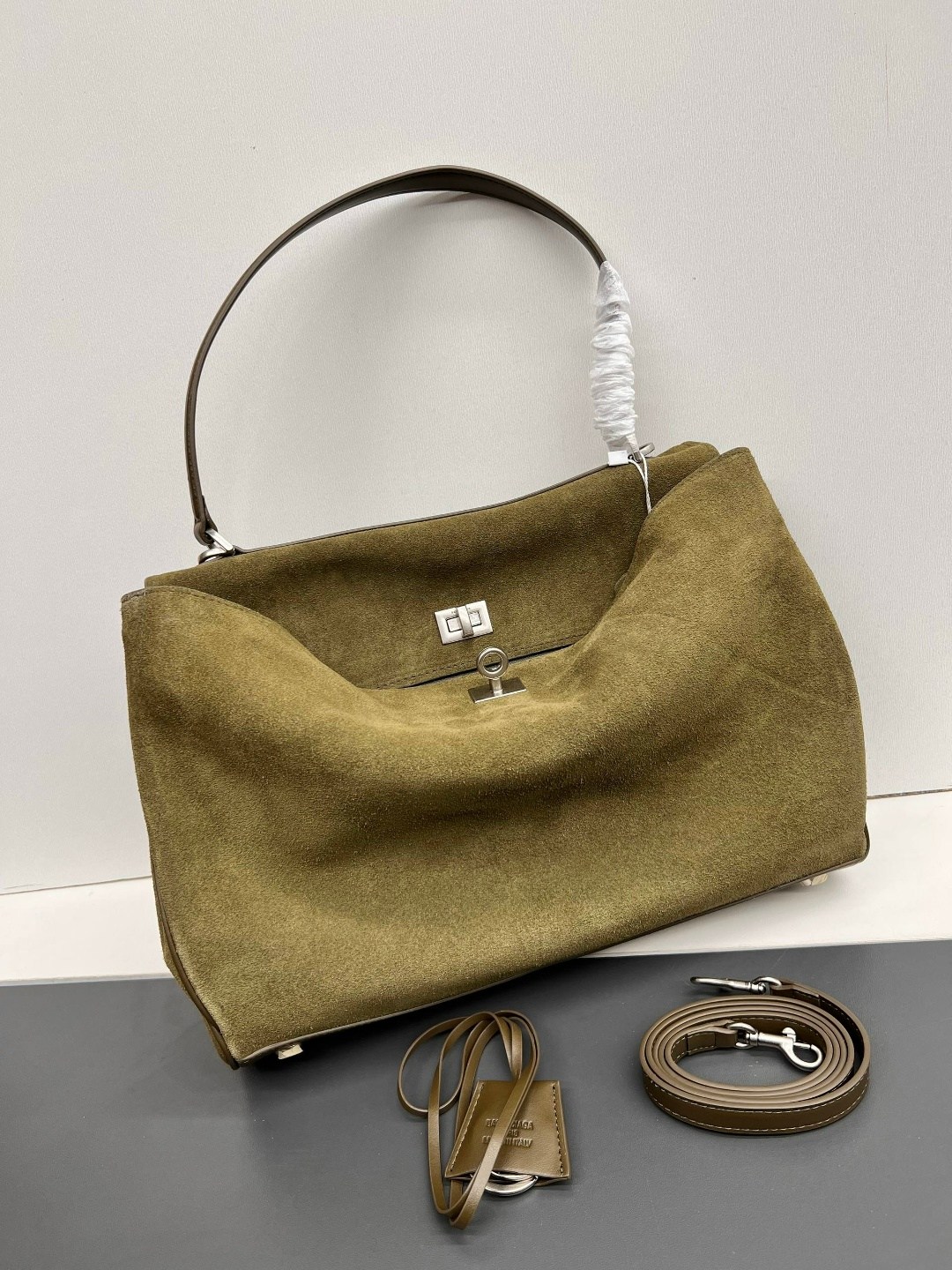 сумка,брендовая женская сумка,женский сумка,сумка женская balenciaga,классическая сумка