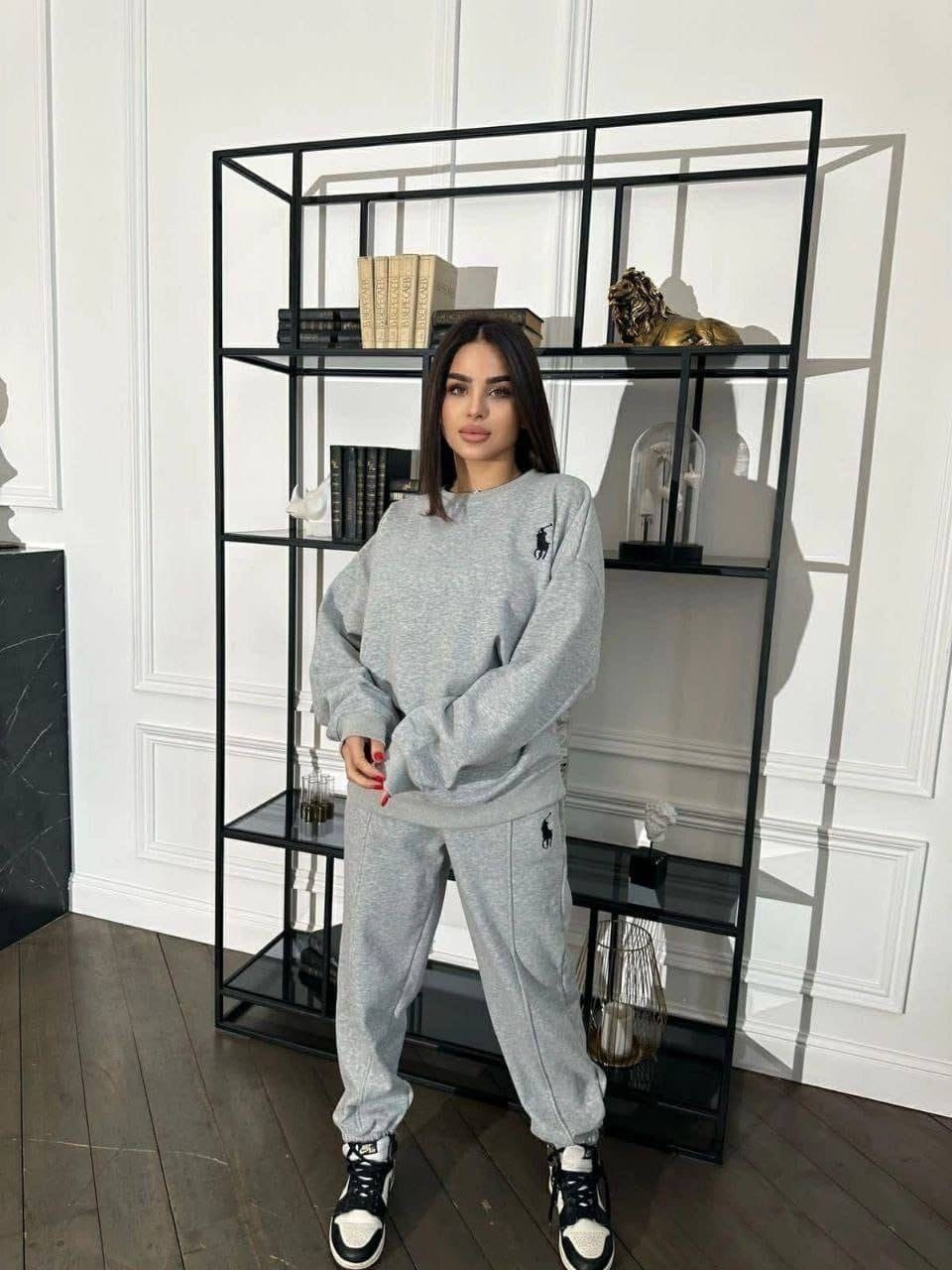 спортивные костюмы,спортивные костюмы женские,костюм спортивный женский белый,костюм белый,костюм спортивные женские костюмы