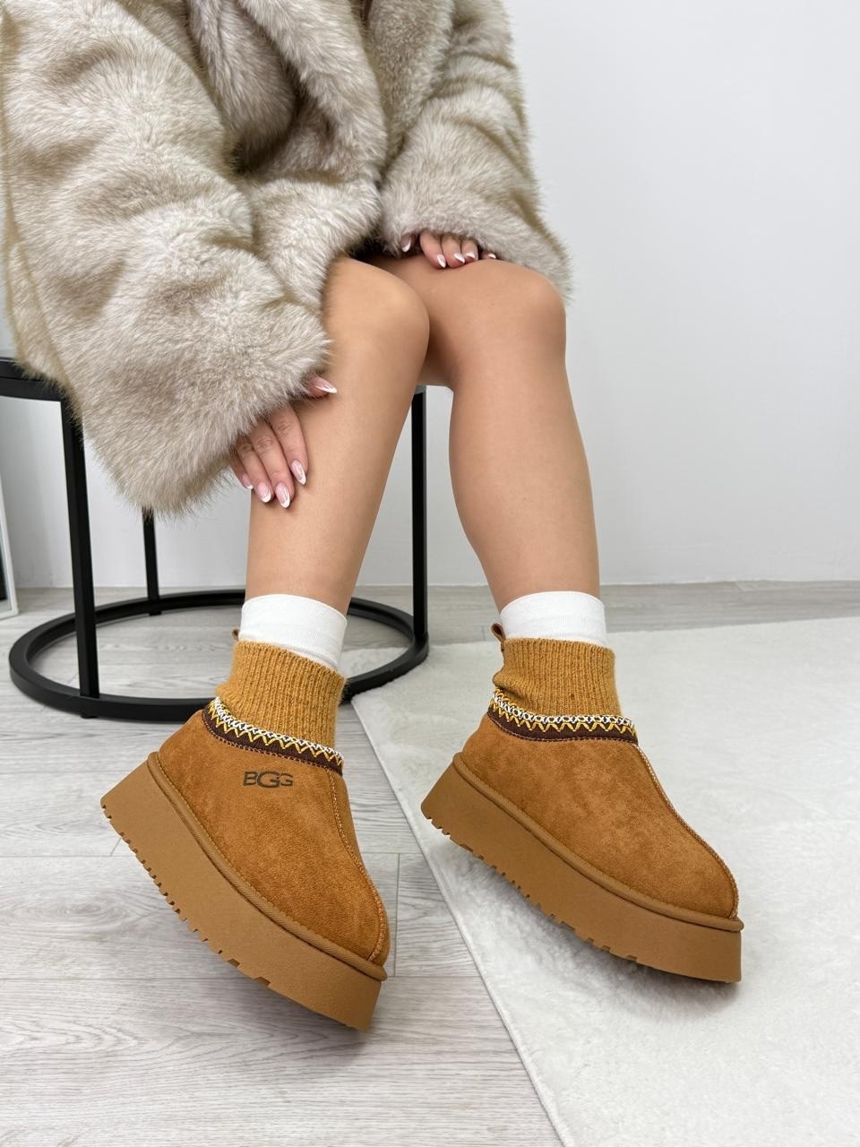 женские угги,,угги,угги укороченные,натуральные угги