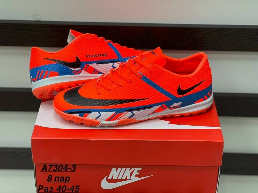 бутсы nike футбольные с шипами сороконожки,бутсы футбольные сороконожки,футбольная бутса,футбольные кроссовки,сороконожка для футбола