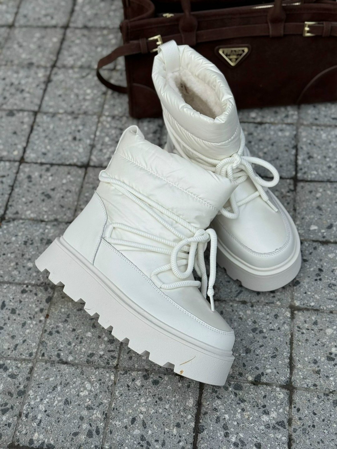 ,зимняя женская ,дутики женские зимние,ботинка женские зимние,зимние дутики