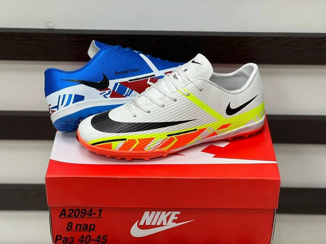 бутсы nike футбольные с шипами сороконожки,бутсы футбольные сороконожки,футбольная бутса,футбольные кроссовки,сороконожка для футбола