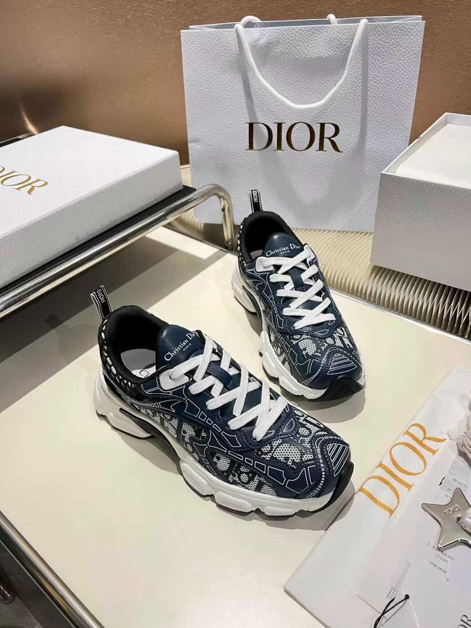 dior кроссовки,dior кроссовки мужские,кроссовки christian dior,кроссовки dior женские,диор кроссовки