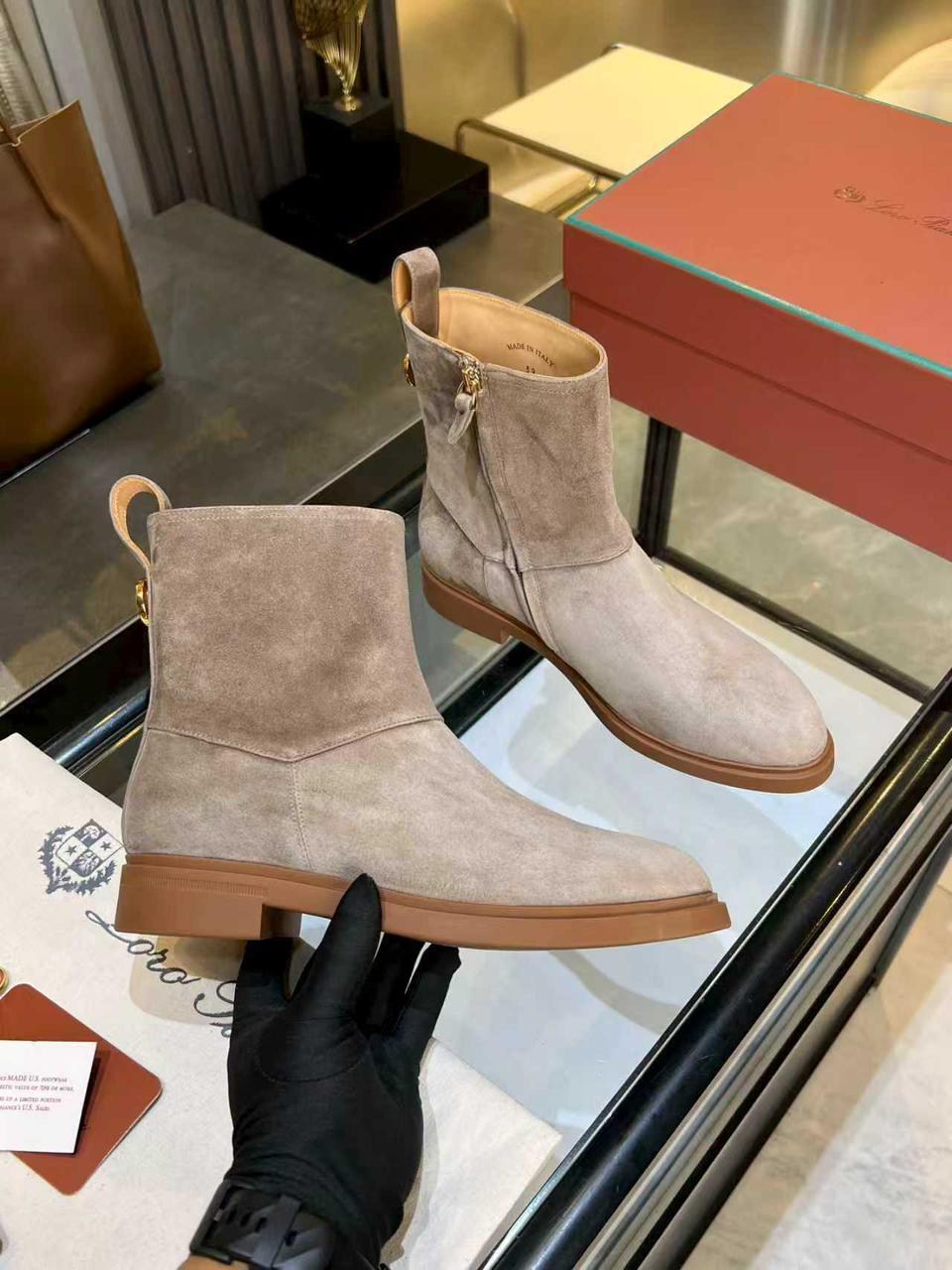 ,женские ботинки,модная женская ,женская ,модные ботинки