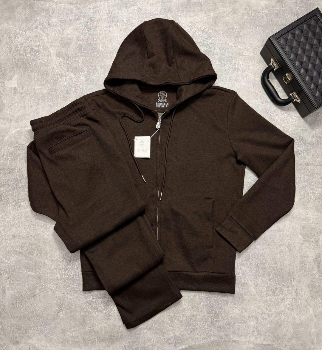 спортивный костюм brunello cucinelli,спортивные костюмы мужские,костюм brunello cucinelli,спортивные костюм