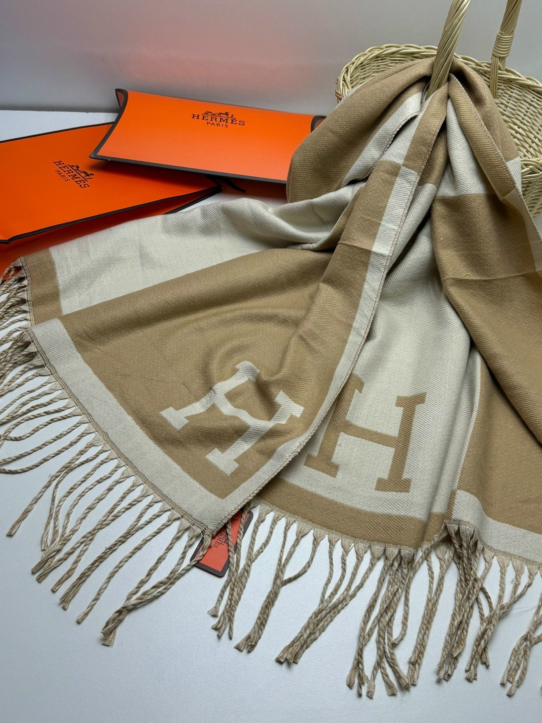 палантин кашемировый hermes,палантин hermes,палантин кашемировый двухсторонний,кашемировый палантин,женские кашемировые шарфы