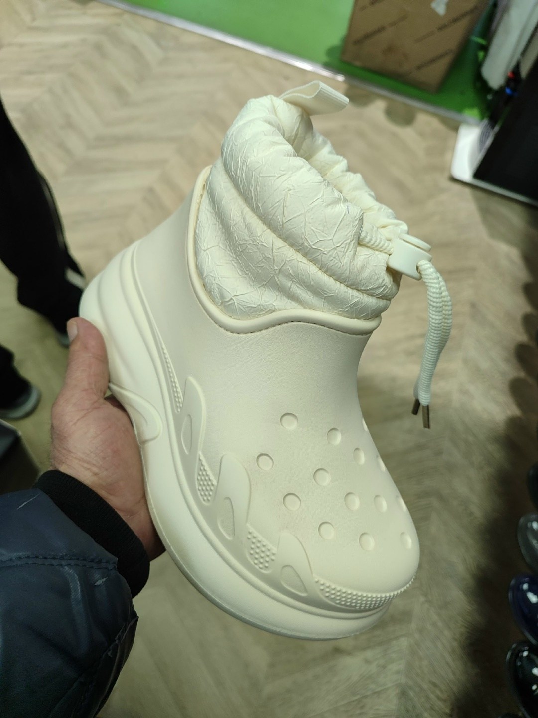 ,кроксы сапоги зимние,сапоги резиновые,сапоги резиновые crocs,crocs neo puff luxe boot