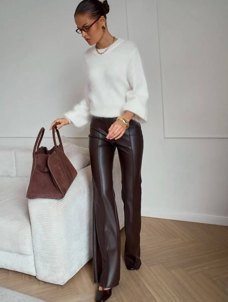 кожаные брюки женские,кожаные брюки,брюки клеш кожаные,брюки клеш экокожа,коричневые кожаные брюки