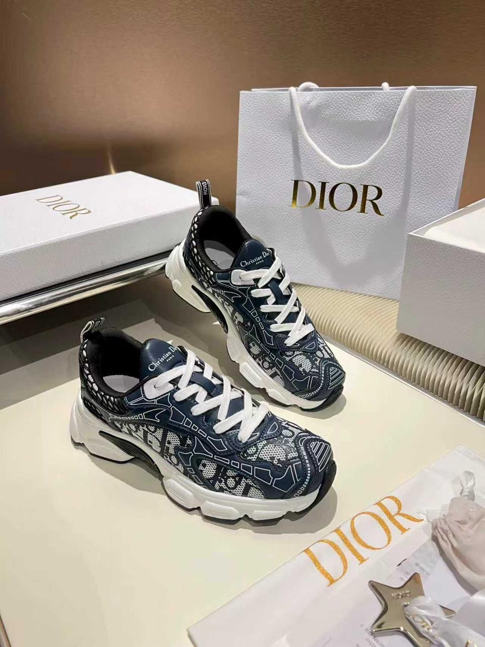 dior кроссовки,dior кроссовки мужские,кроссовки christian dior,кроссовки dior женские,диор кроссовки
