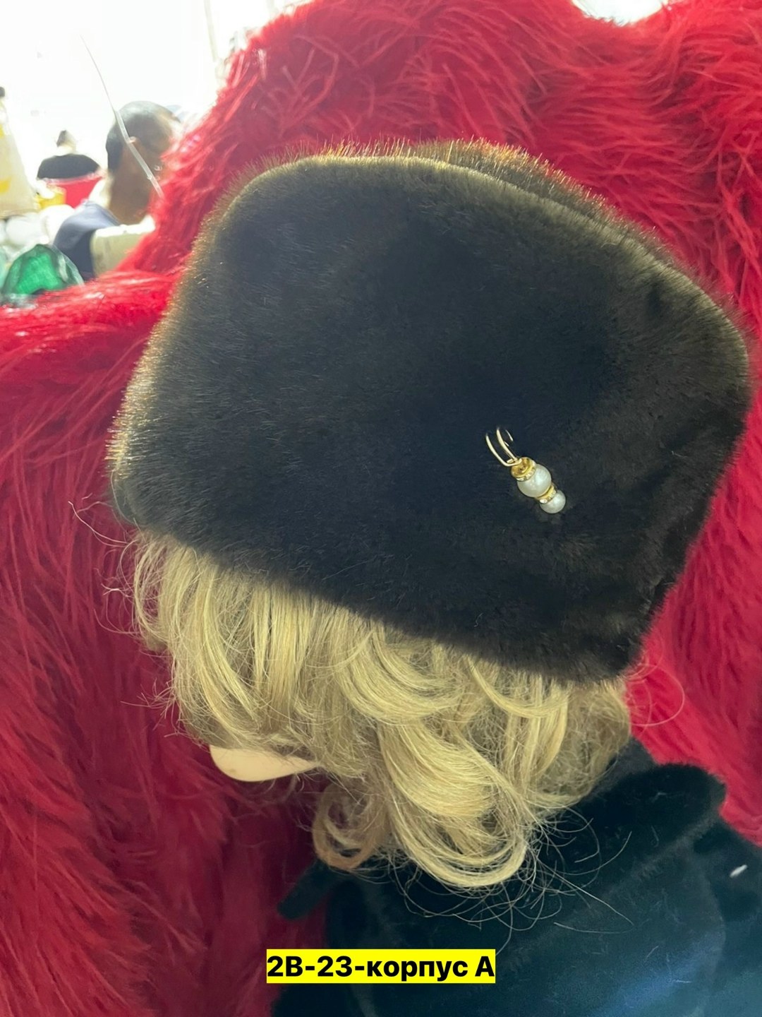 белая норковая шапка,меховая женская шапка,женские зимние шапки,шапка норковая женская,норковые шапки