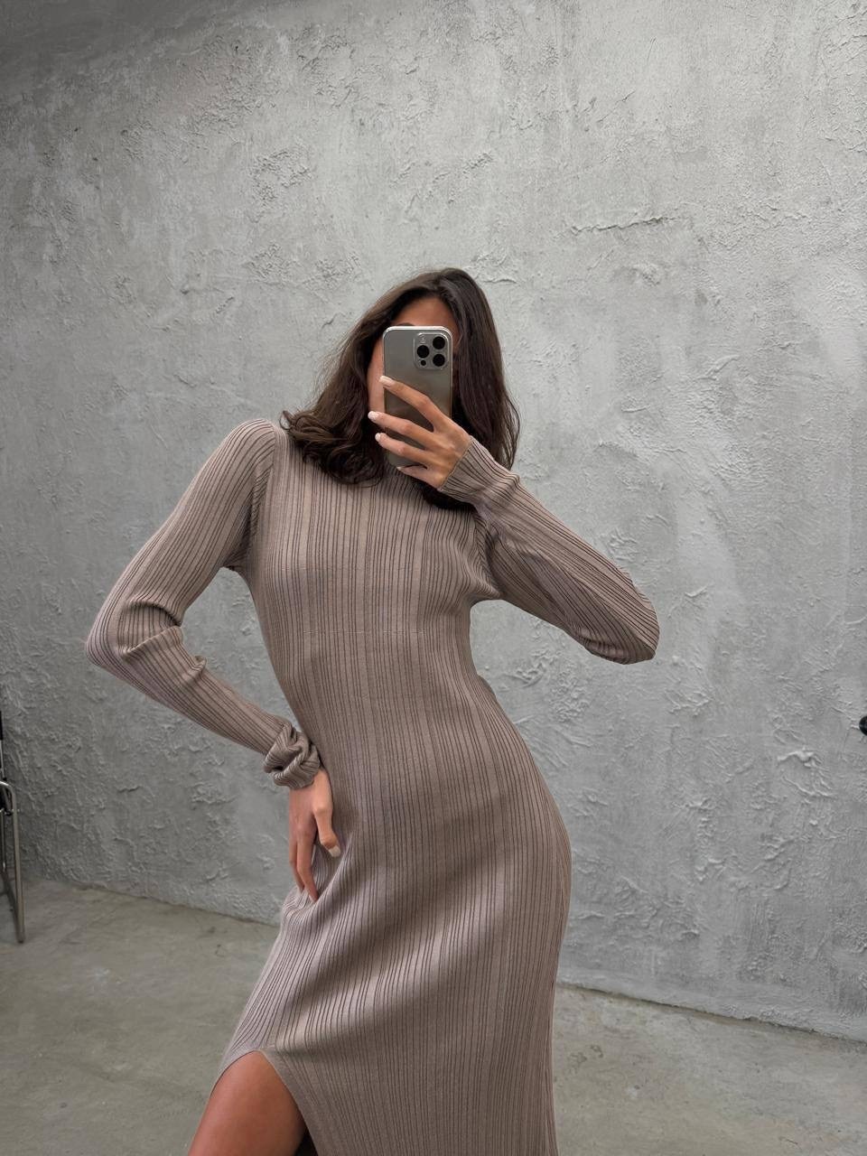 платье женское трикотажное лапша,трикотажное платье миди,трикотажное теплое платье,платье трикотажное лапша,трикотажное платье