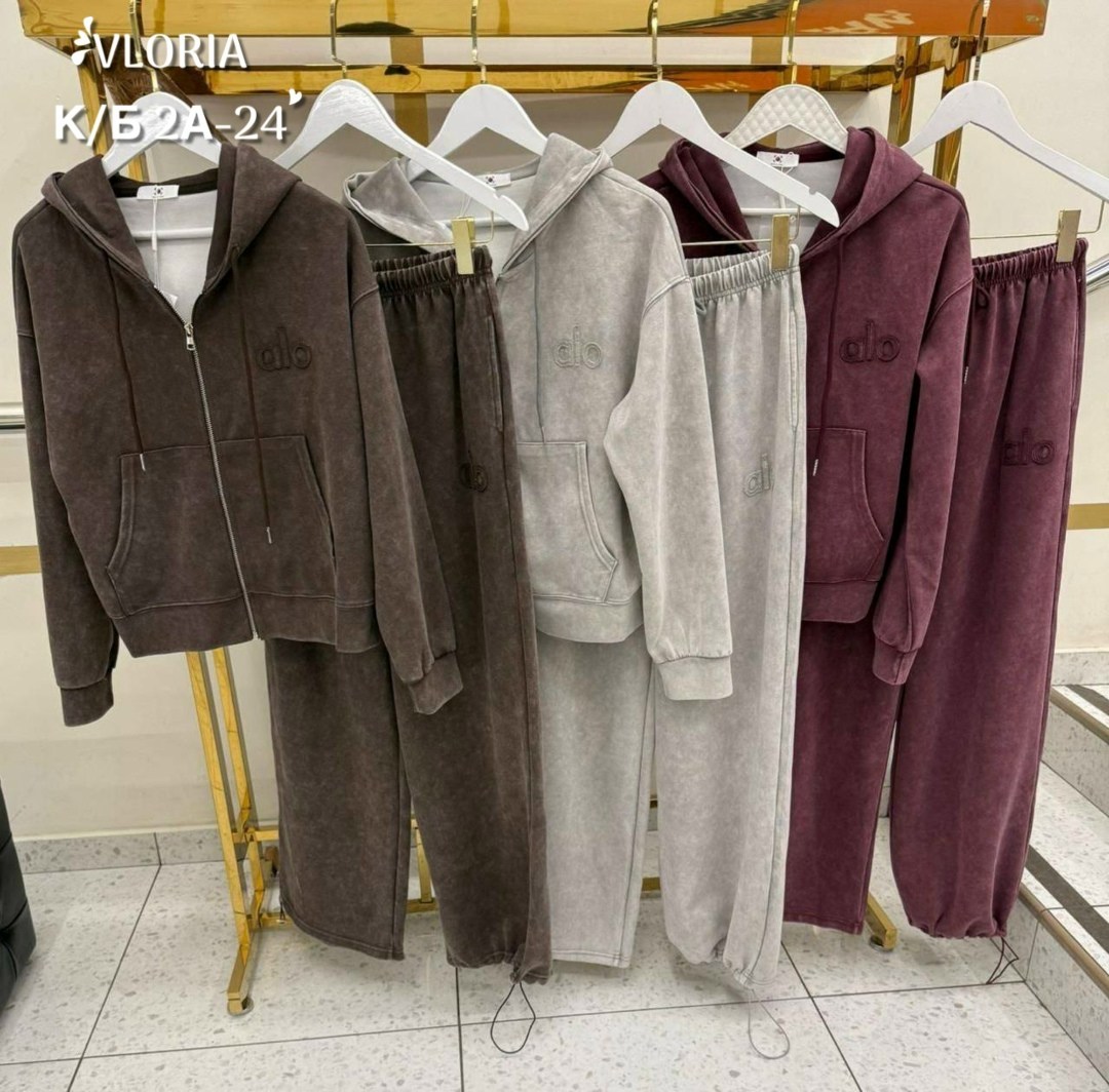 женский спортивный костюм,костюм женские спортивные костюмы,спортивные костюм,спортивный велюровый костюм,костюмы женские