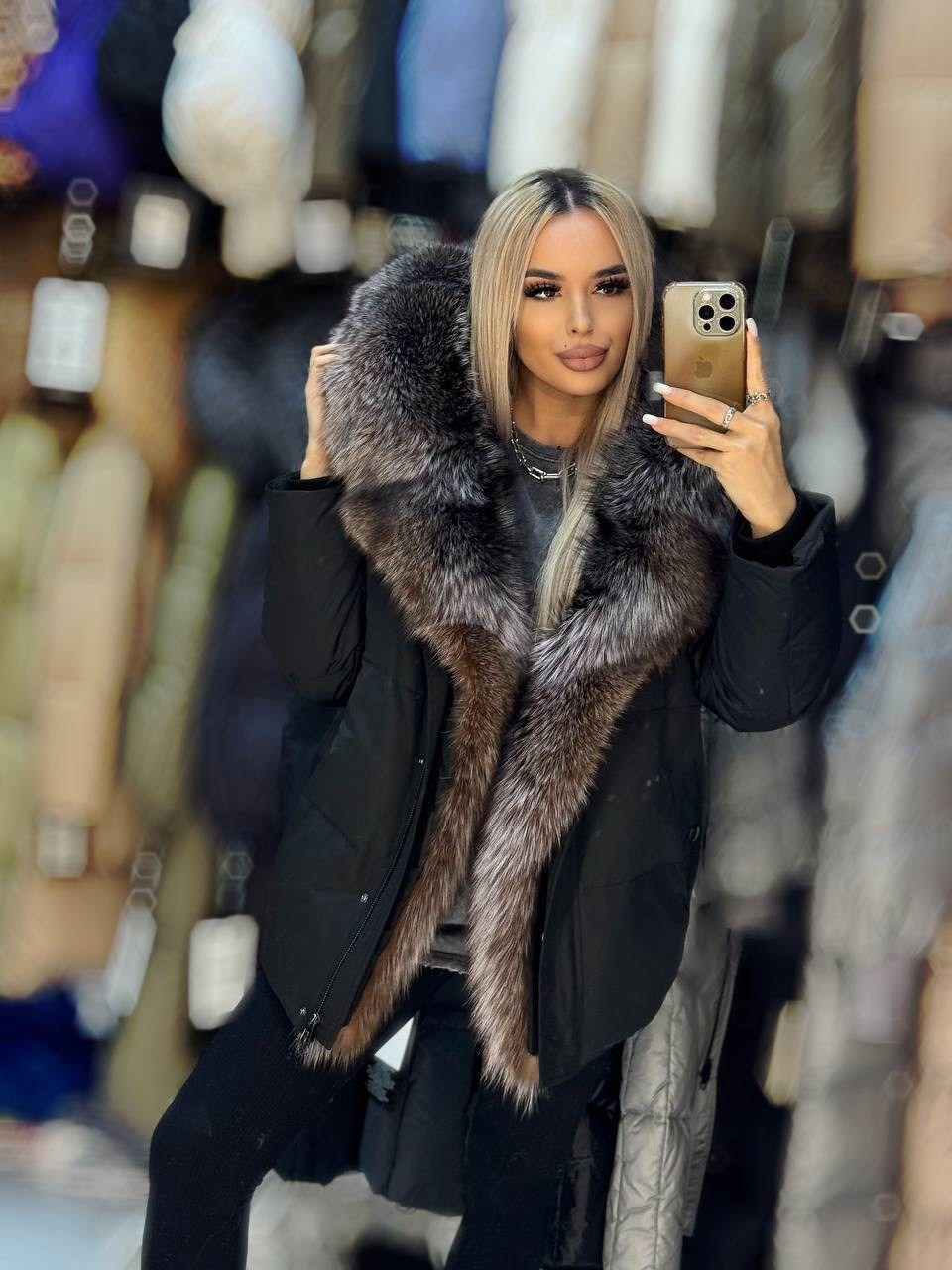 парка с натуральным мехом,пуховики с натуральным мехом,парка женская с натуральным мехом,пуховик с мехом,парка с мехом