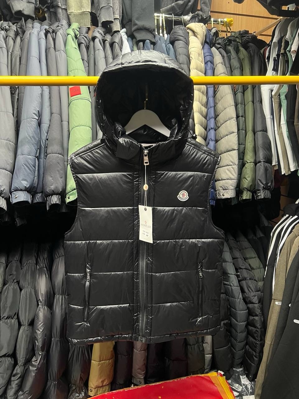 жилетка moncler мужская,жилетка moncler,жилет moncler,жилетка монклер оригинал,moncler мужской жилет