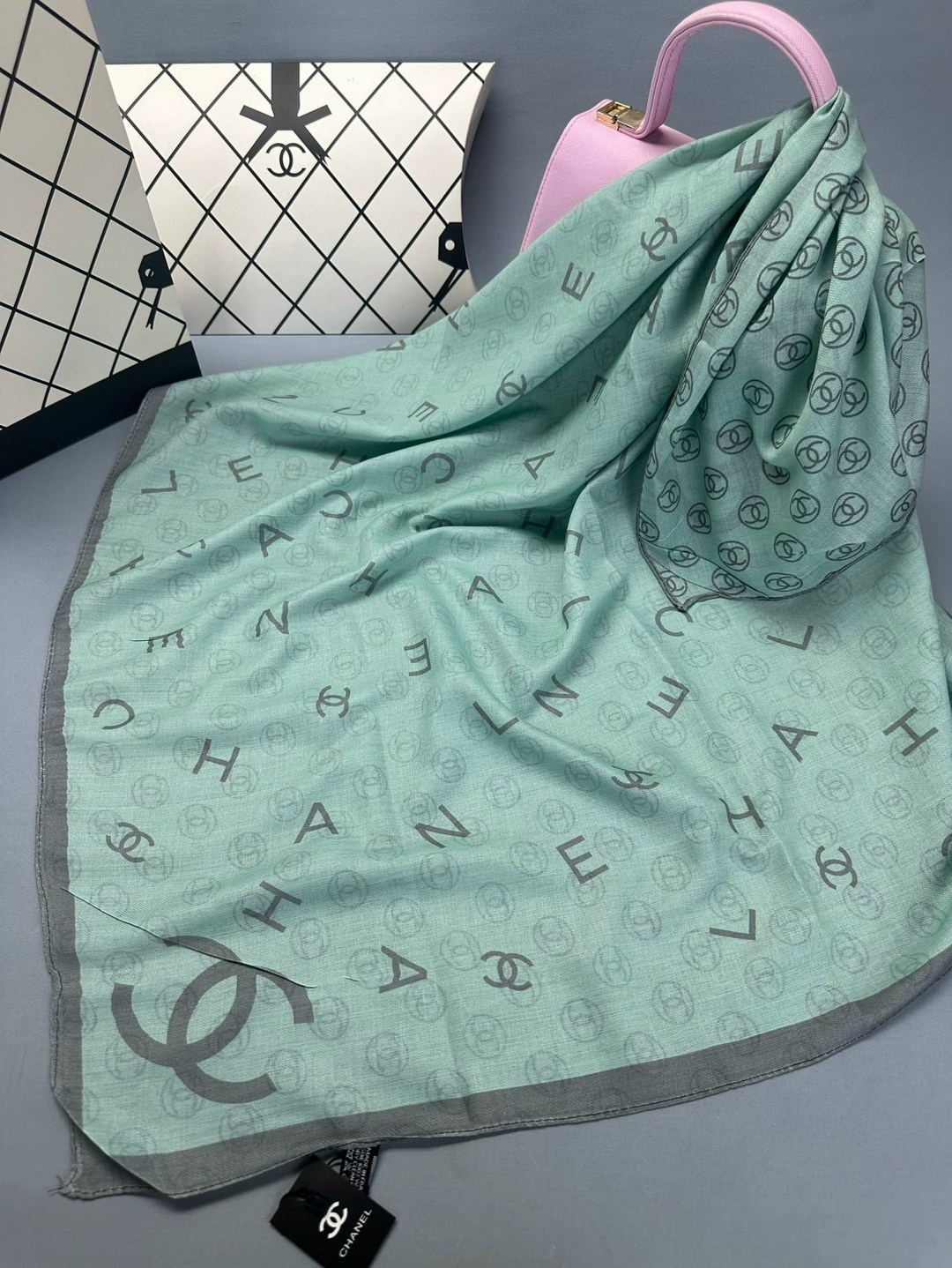 платок gucci,женский платок,брендовый платок,двусторонние платки,шарфы и платки