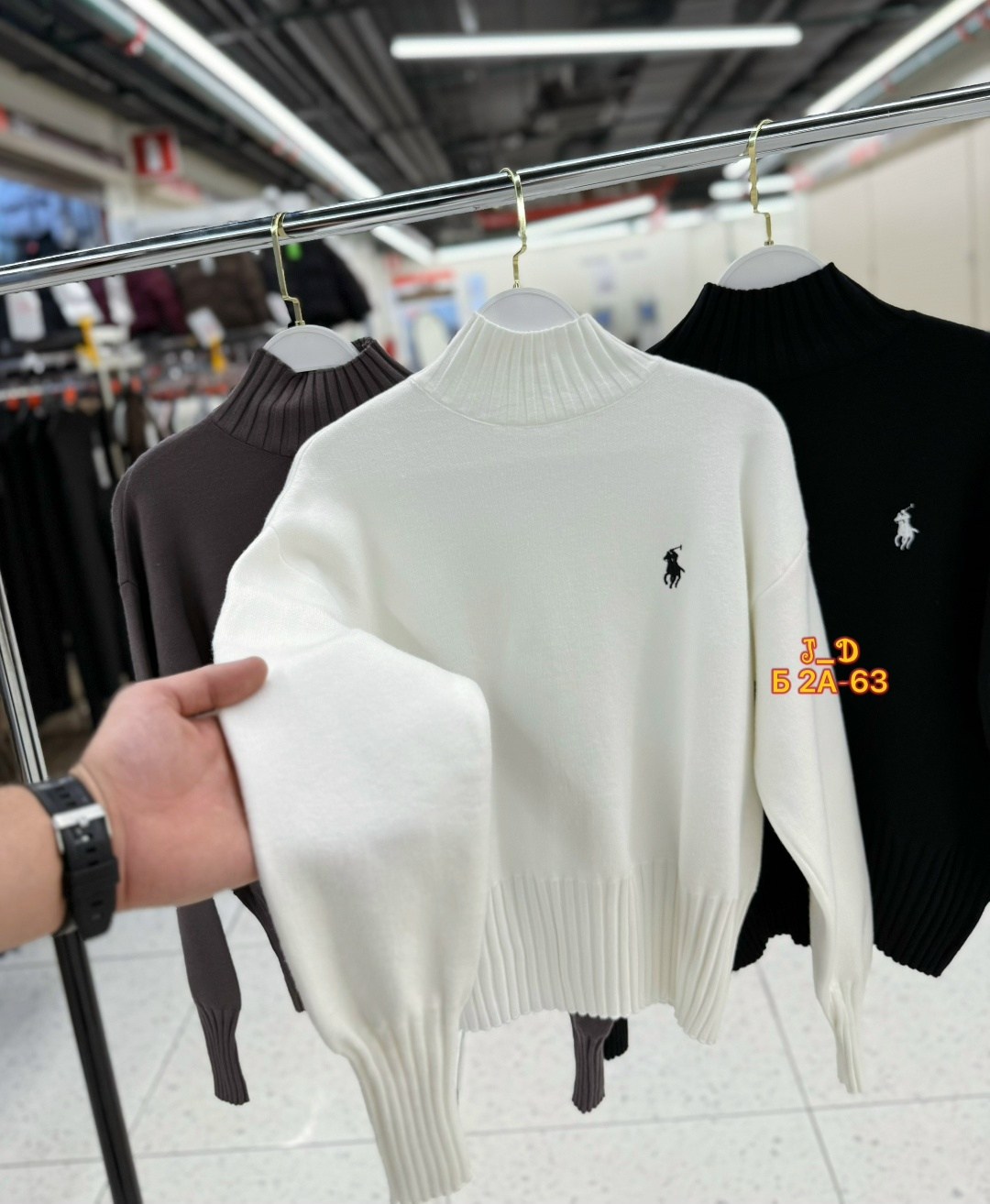 модные свитера,свитер с высоким воротом,свитер с воротником,кофта женская,кофта свитер женский