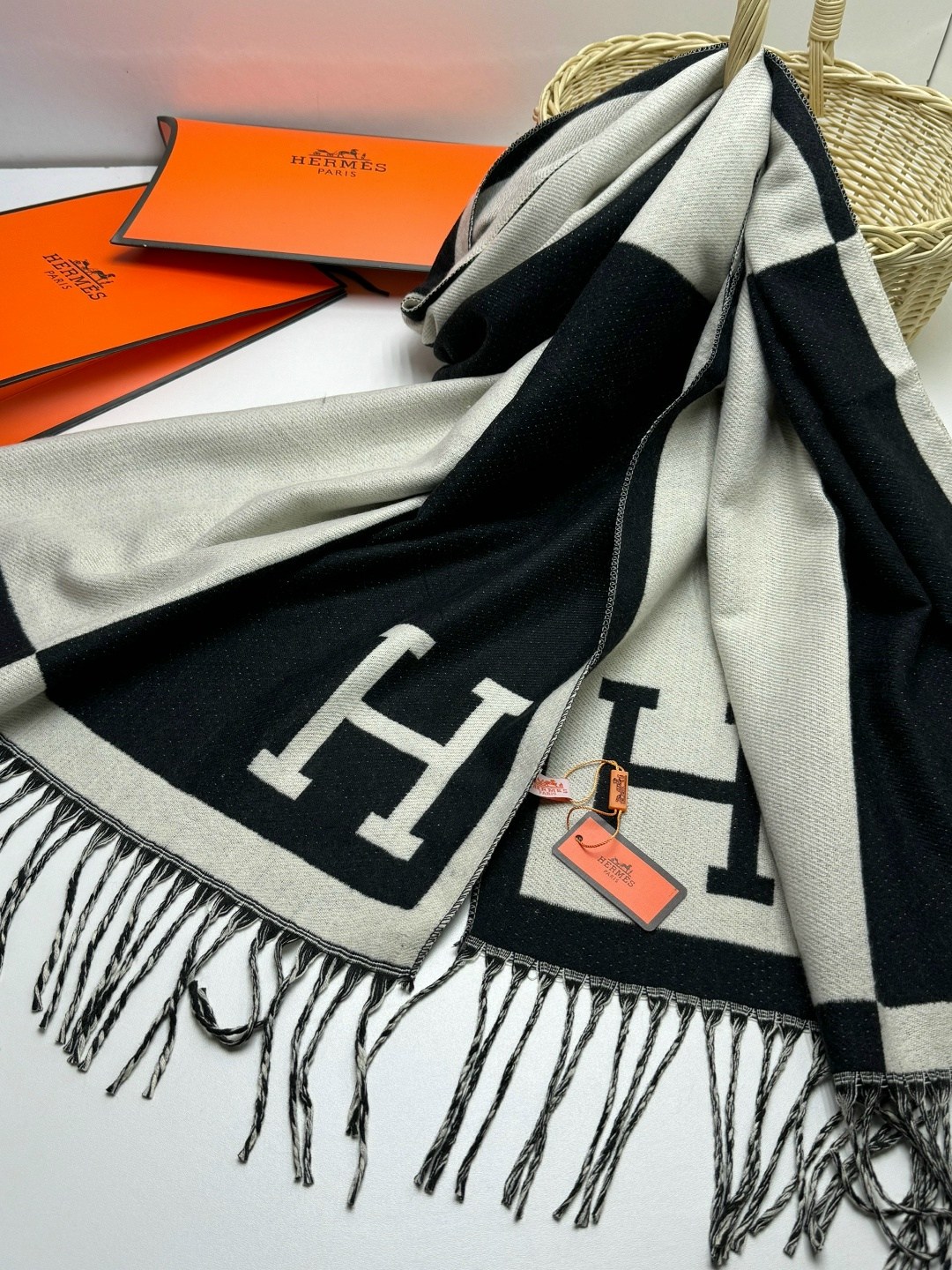 палантин кашемировый hermes,палантин hermes,палантин кашемировый двухсторонний,кашемировый палантин,женские кашемировые шарфы