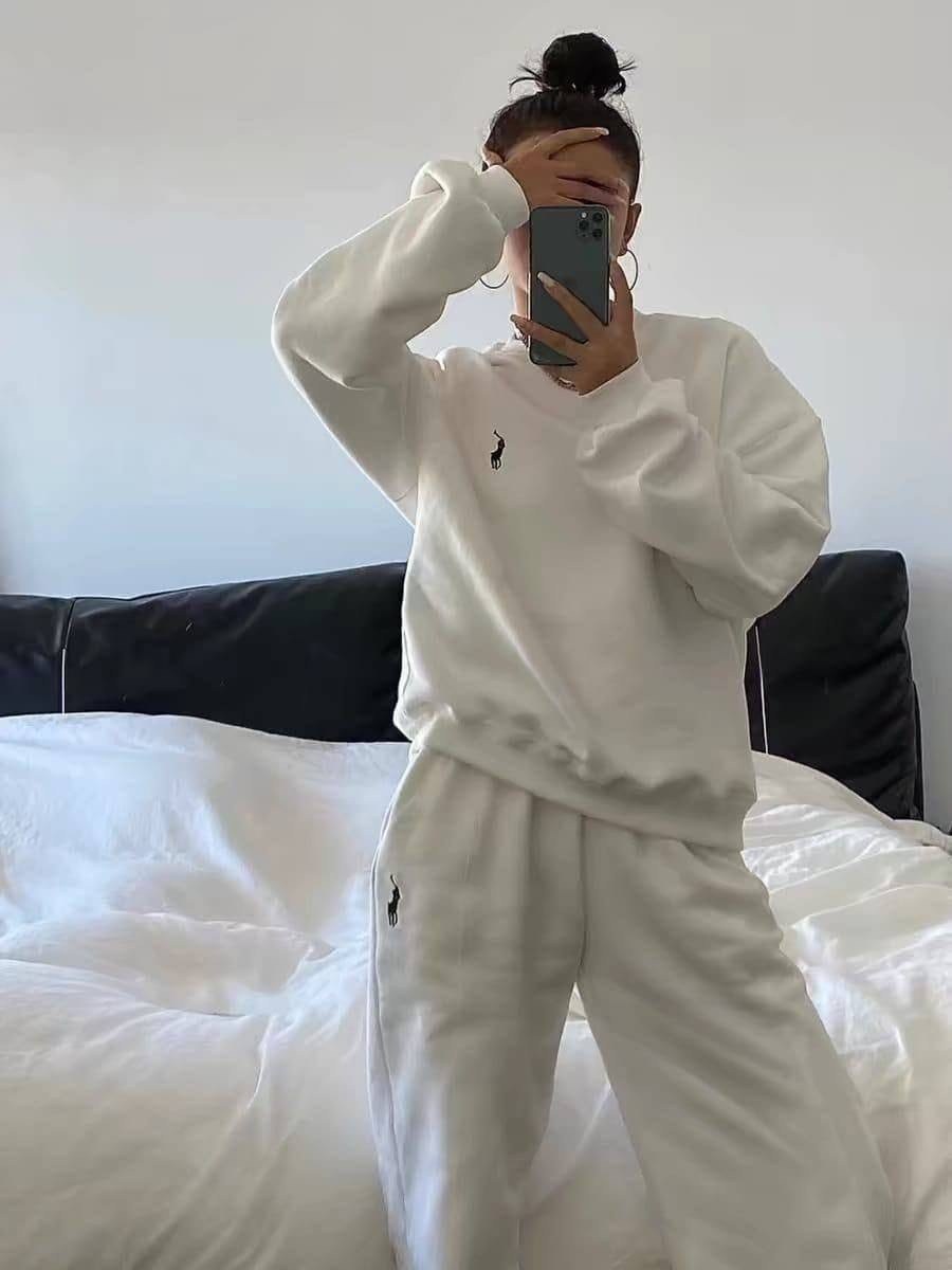 спортивные костюмы,спортивные костюмы женские,костюм спортивный женский белый,костюм белый,костюм спортивные женские костюмы