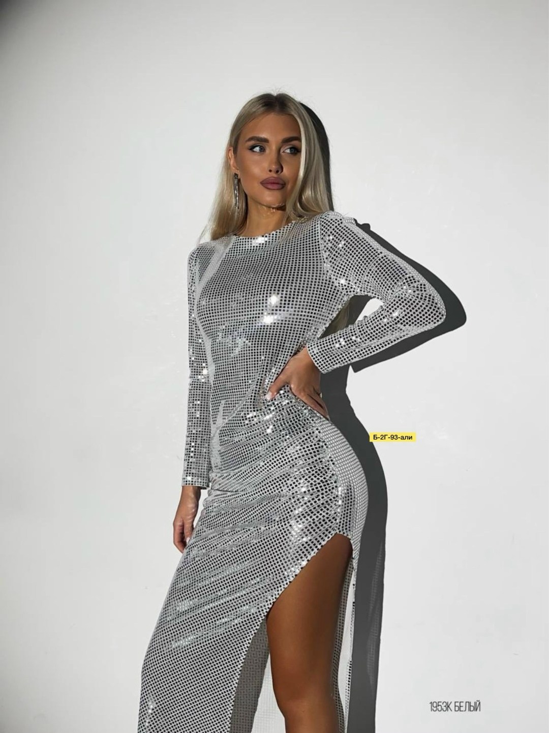 платье с пайетками,блестящее платье,костюм с пайетками,фотосессия в платье,платье с разрезом на ногах