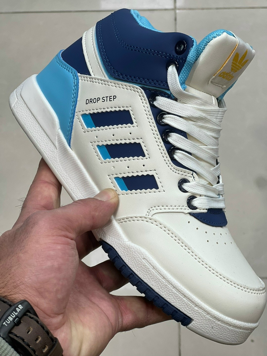 кроссовки adidas drop step,кроссовки adidas,зимние кроссовки adidas,кроссовки drop step,высокие кеды адидас ориджинал