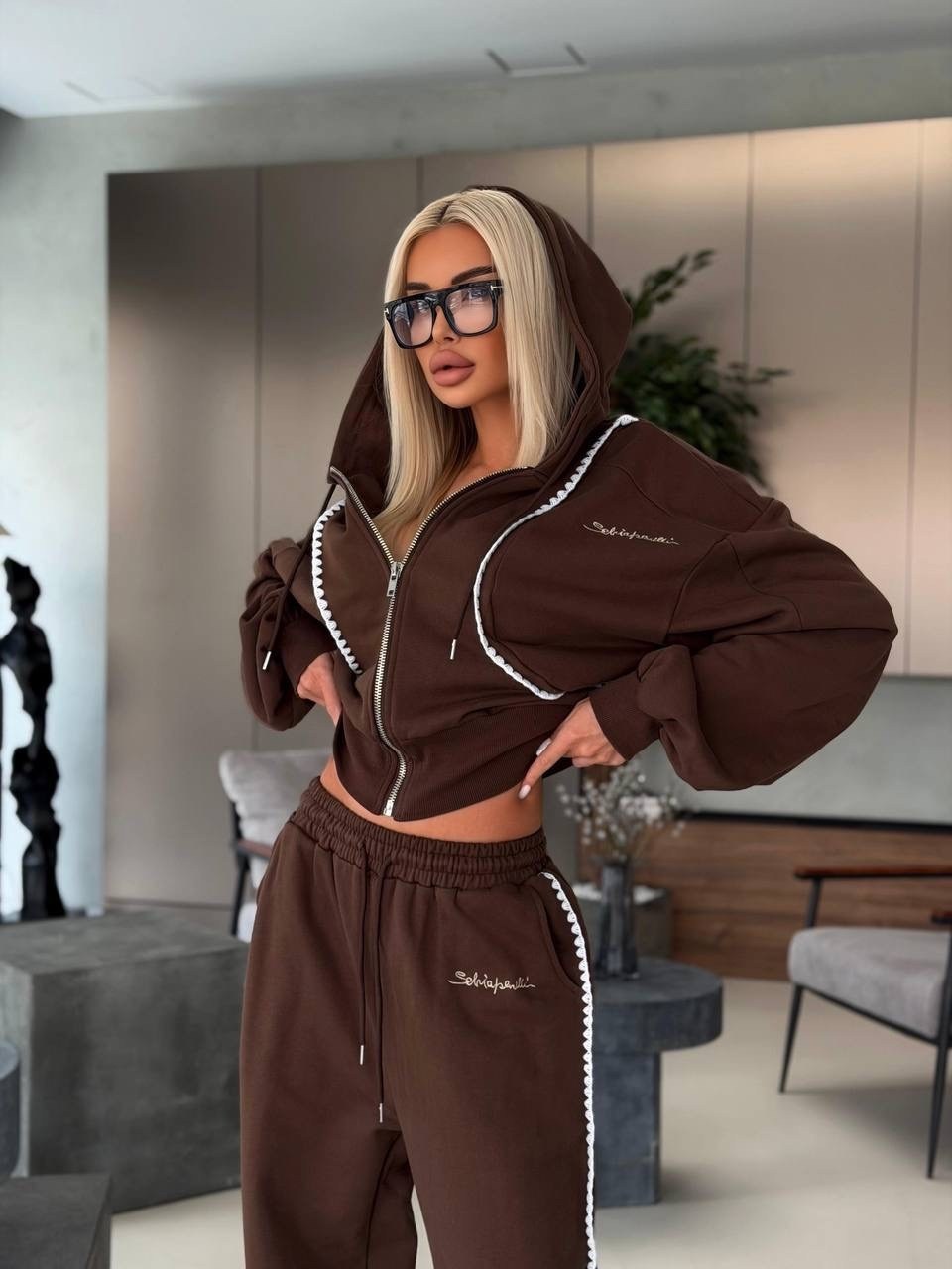 спортивные костюмы женские,стильные костюмы,спортивные костюм,костюмы женские,костюм повседневный спортивный