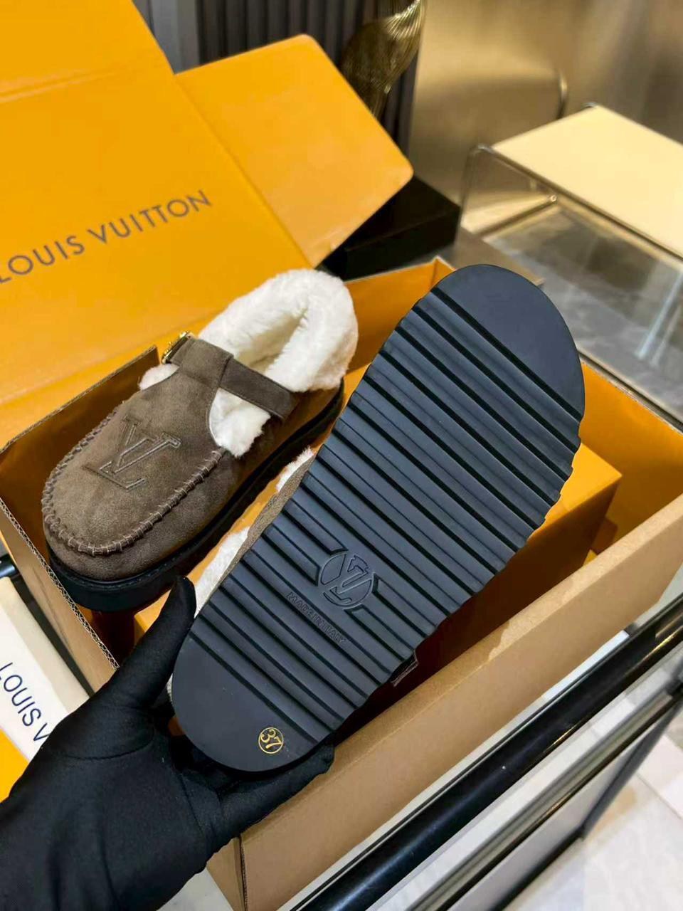 ,ботинки louis vuitton,меховая ,женская ,лоферы на меху