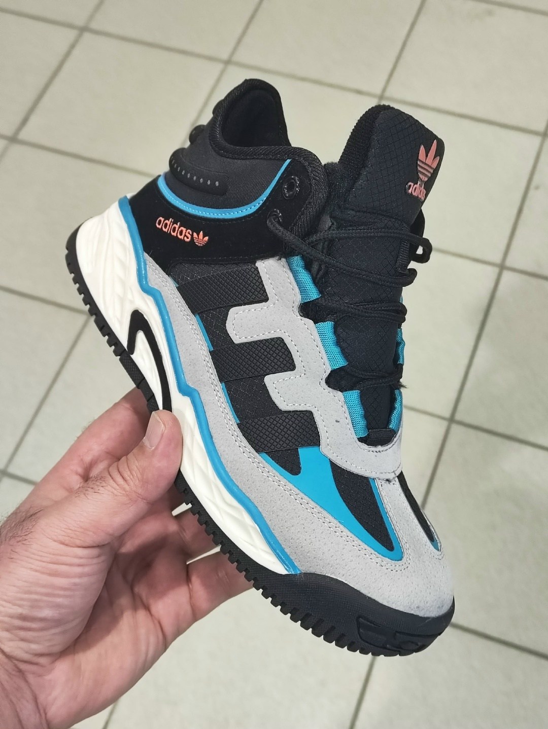 зимние кроссовки adidas niteball hi,кроссовки adidas niteball зимние,кроссовки adidas niteball,зимние кроссовки adidas,кроссовки adidas