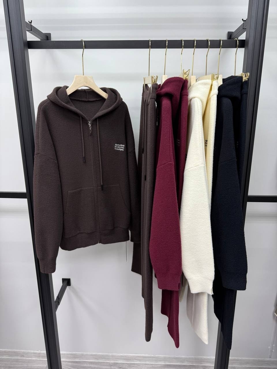 спортивный костюм loro piana,костюм на флисе,костюмы спортивные,костюм женский на флисе,костюмы спортивные женские