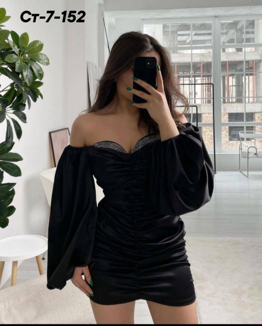 женское платье с открытыми плечами,атласное мини платье,платье нарядное мини,атласное платье,платье короткие