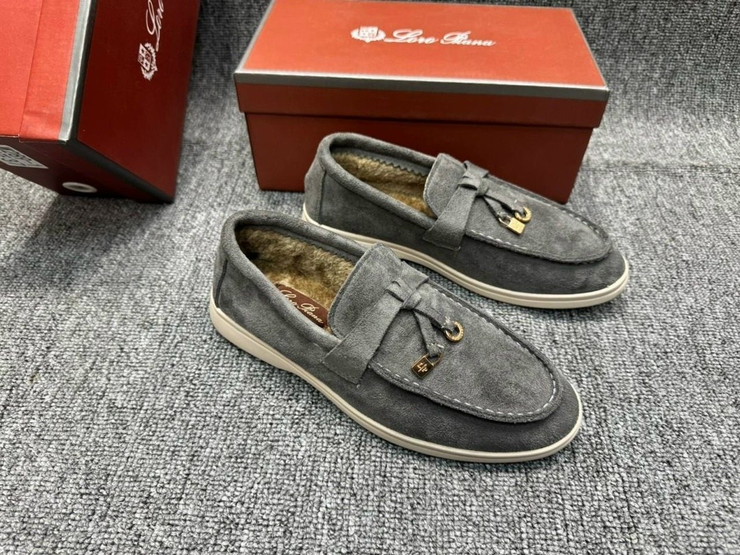 лоферы из натуральной замши loro piana,loro piana лоферы,loro piana лоферы женские,,loro piana лоферы женские замшевые