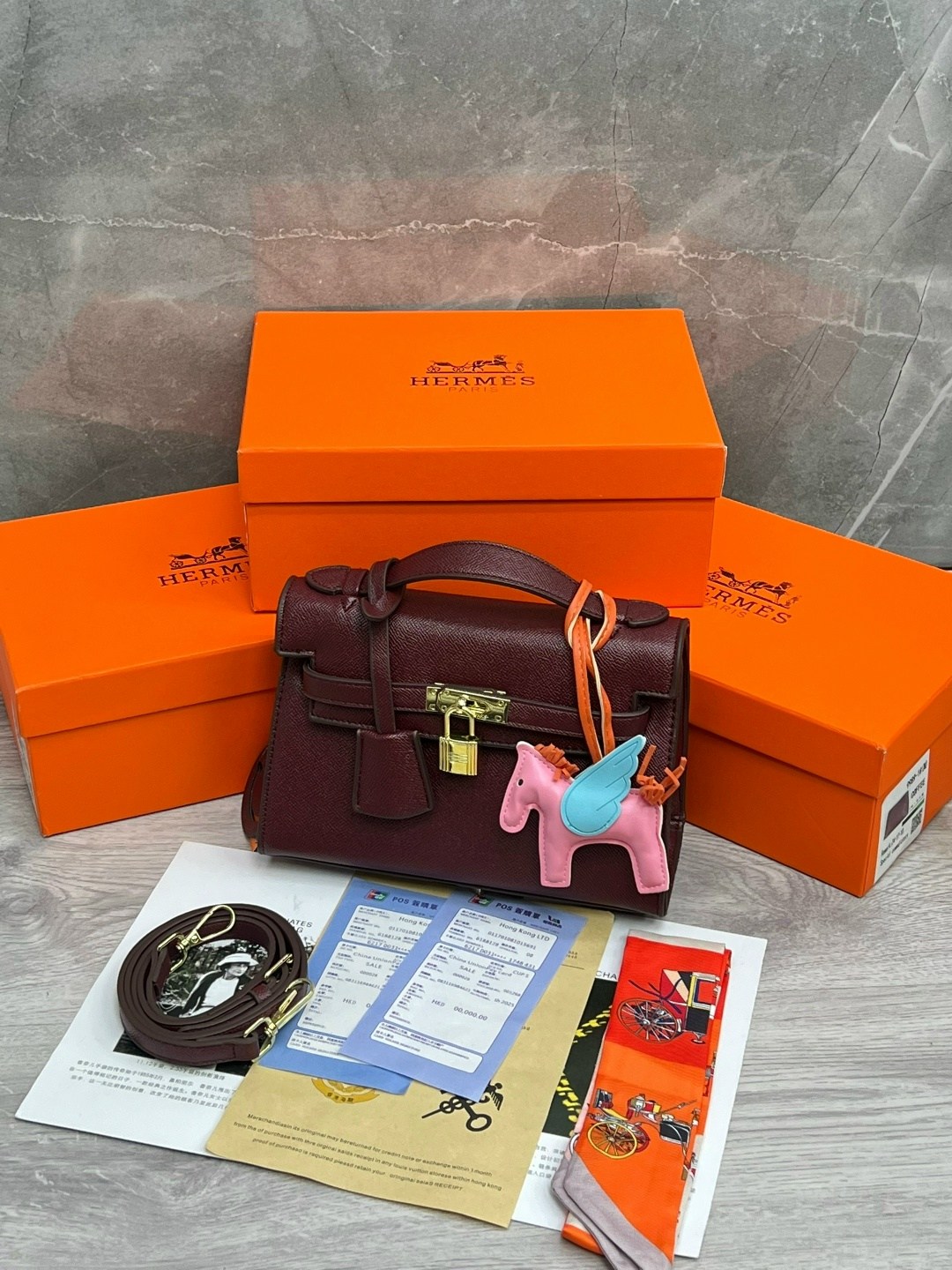 hermes сумка,женская сумка hermes,hermes сумка на плечо,сумка гермес,сумка гермес через плечо