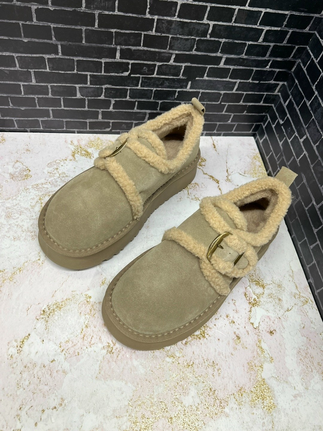 женские угги,,женская  зимняя,угги женские зимние,женская