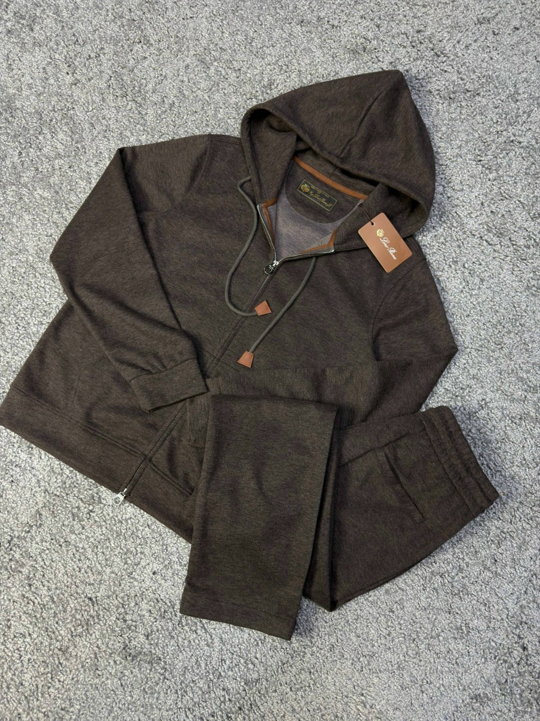 спортивный костюм loro piana,спортивный костюм brunello cucinelli,костюм loro piana,мужские спортивные костюмы,костюм brunello cucinelli