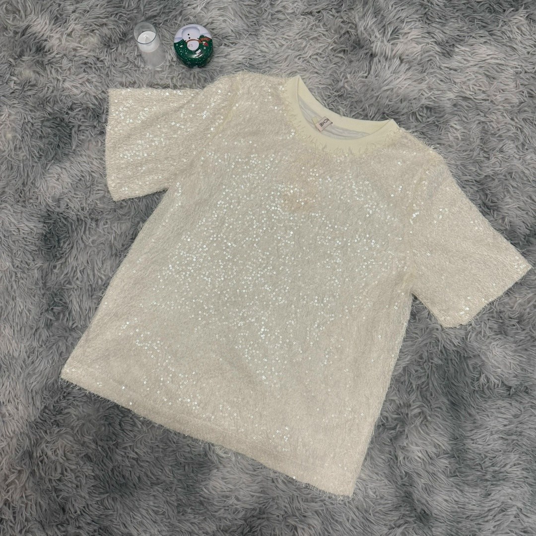 футболка с пайетками,футболка с пайетками женская,футболка с блестками,футболки женская,блузка с пайетками