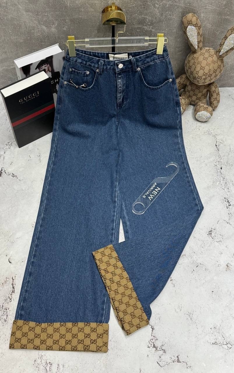 джинсы gucci,джинсы гуччи,джинсы женские,джинсы широкого кроя с логотипом gg gucci,стильные джинсы