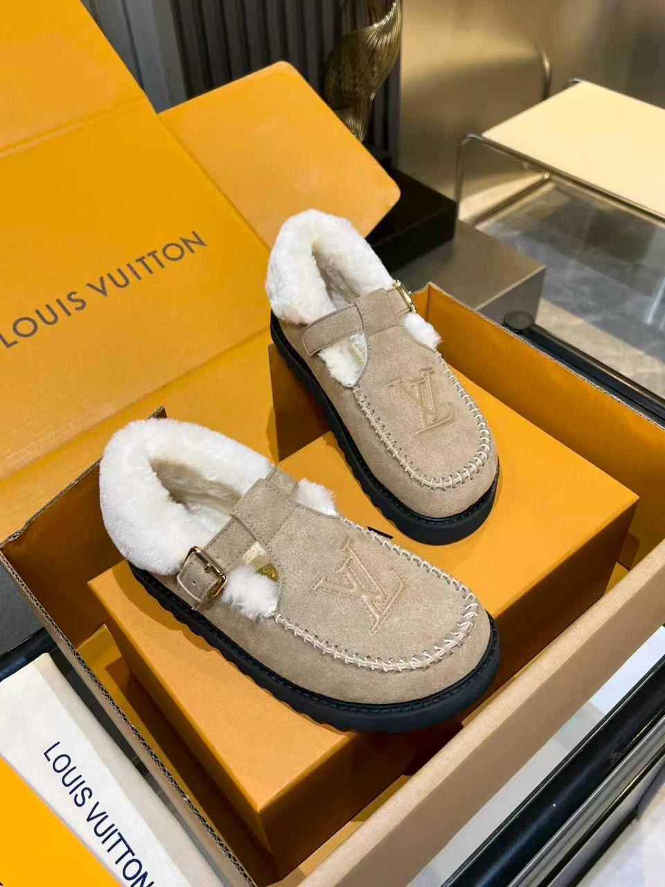 ,ботинки louis vuitton,женская ,меховая ,зимняя женская