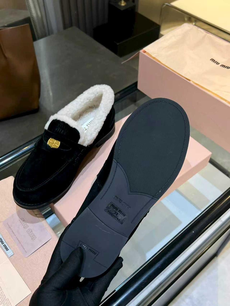 ,женские лоферы,лоферы на меху,лоферы miu miu,женская