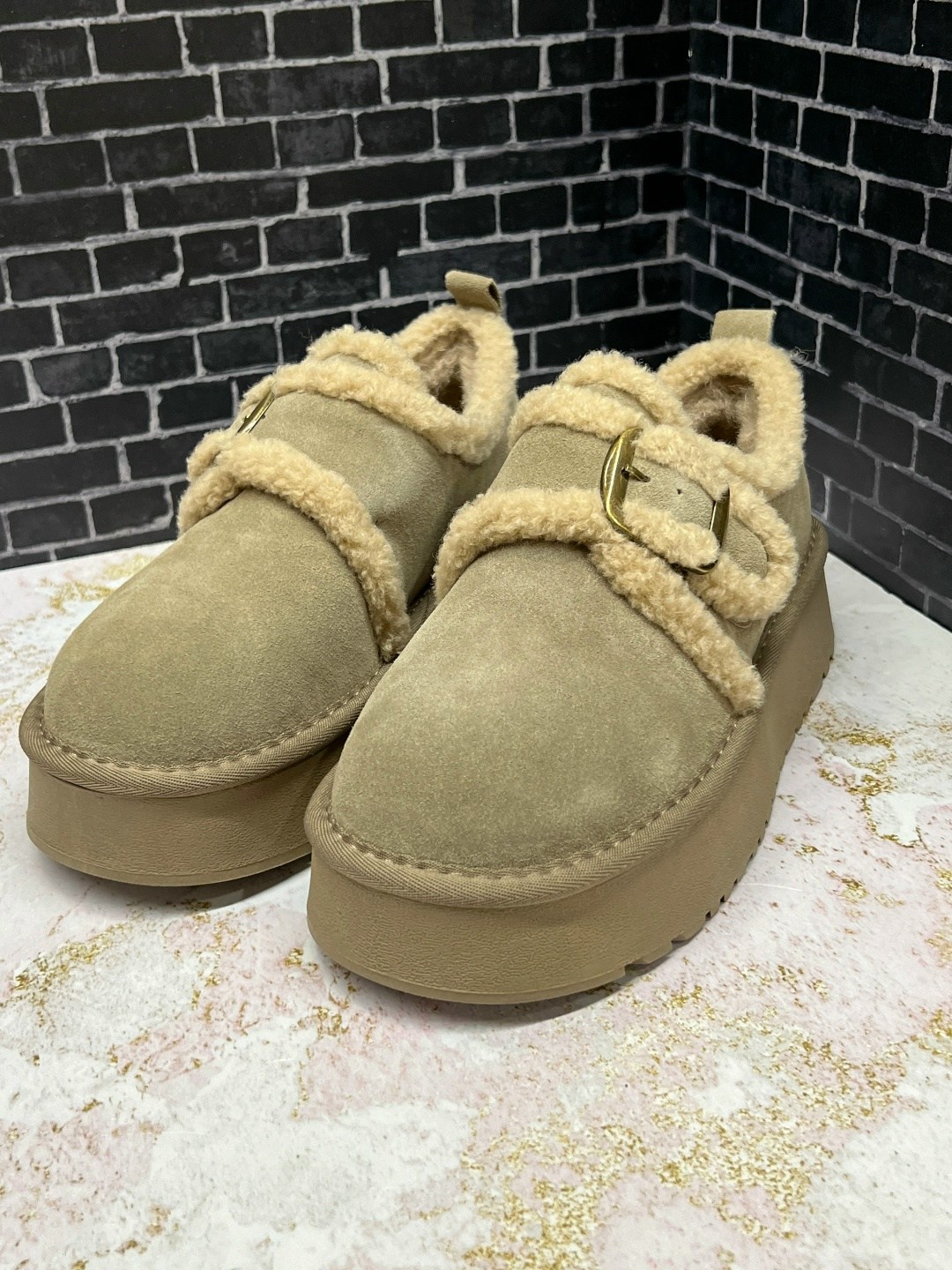 женские угги,,женская  зимняя,угги женские зимние,женская