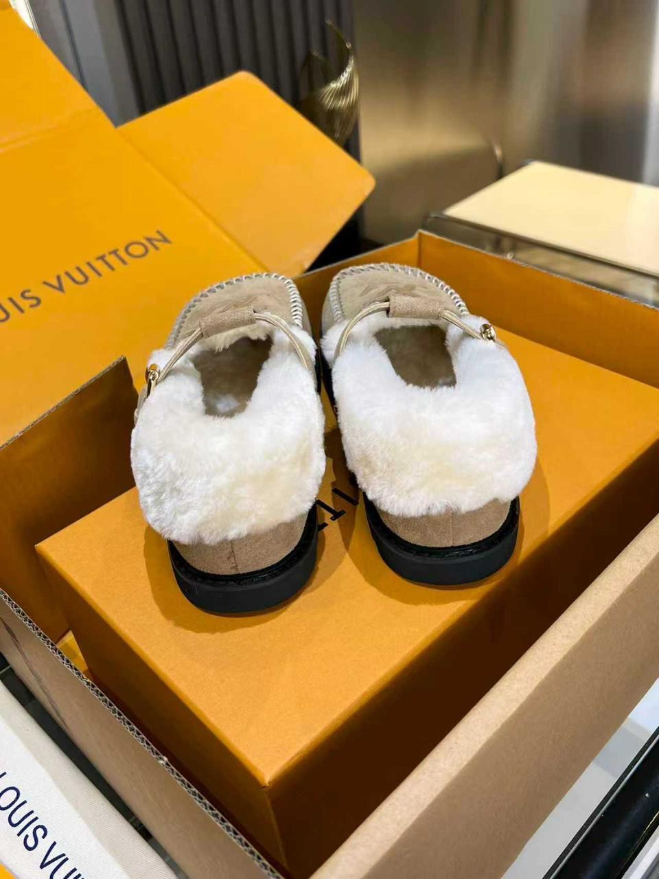 ,ботинки louis vuitton,женская ,меховая ,зимняя женская