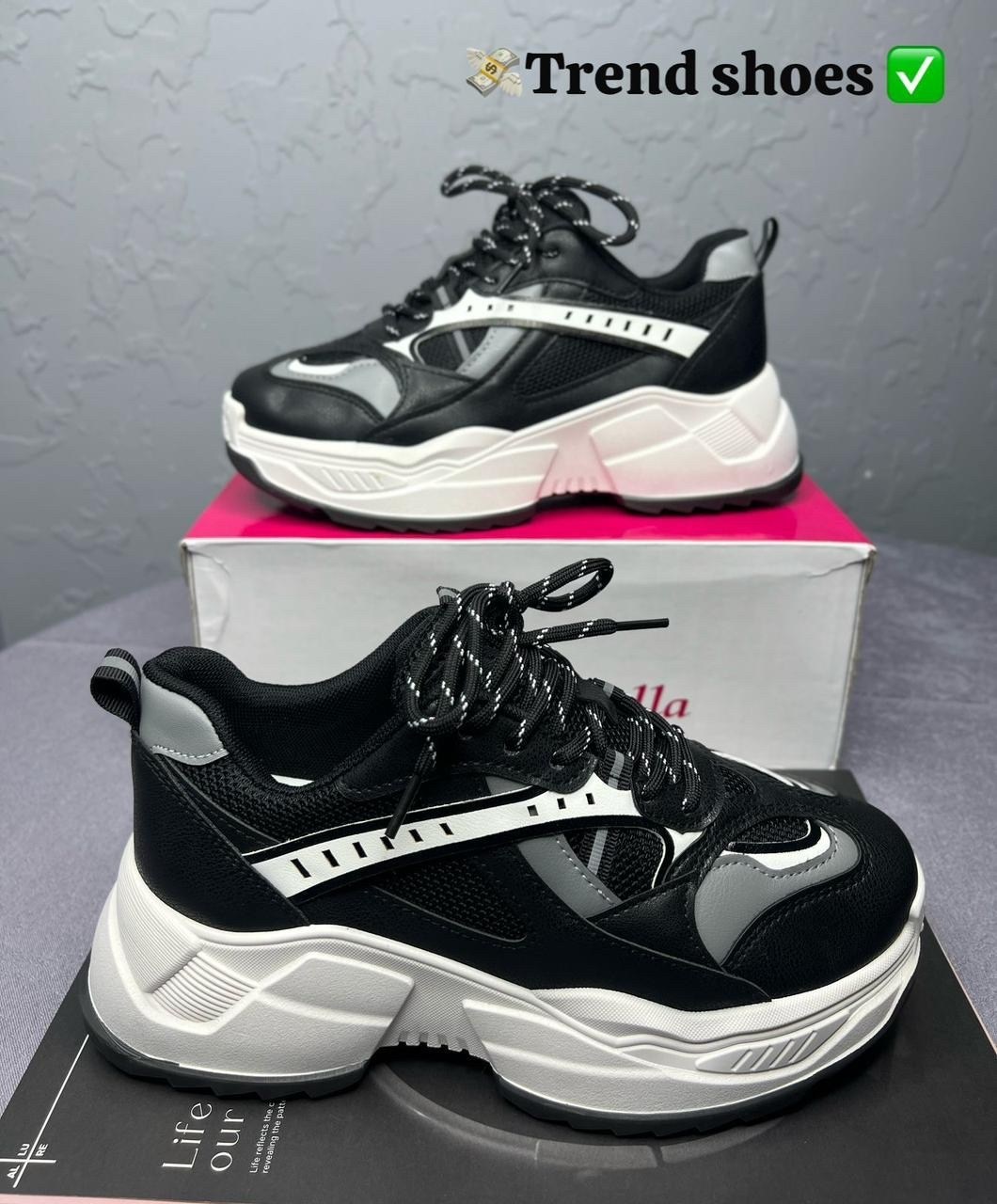 кроссовки женскиe,бежевые брендовые кроссовки,кроссовки модные,женские массивные кроссовки,массивные кроссовки